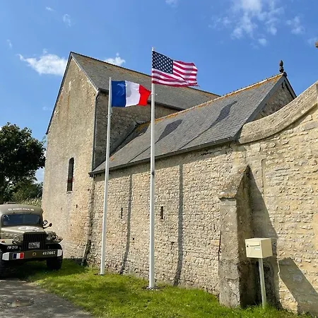 Le Clos Du Bas Courtil Omaha Bed & Breakfast Osmanville